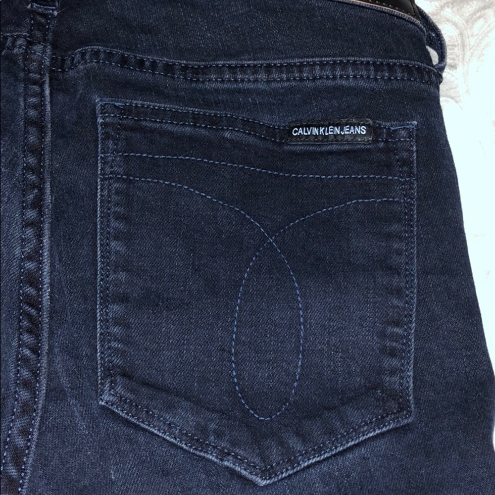 Calvin Klein Jeans - Picture 2 of 6